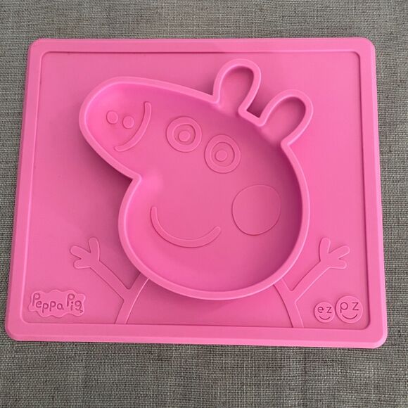 ezpz Peppa Pig Toddler Pink Reusable Bowl Placemat Tray Silicone Suction - Picture 1 of 8